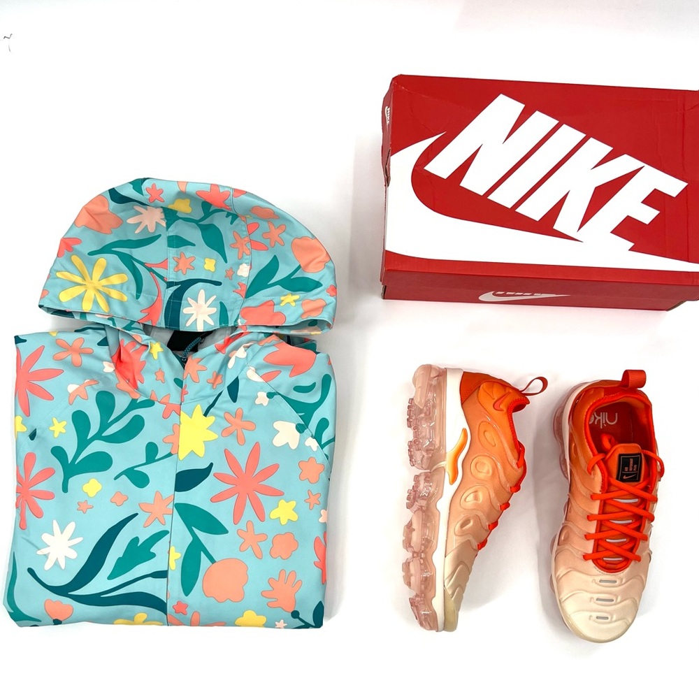 Nike Vapormax Plus ‘Guava Ice/Rush Orange’ Woman’s Size 9